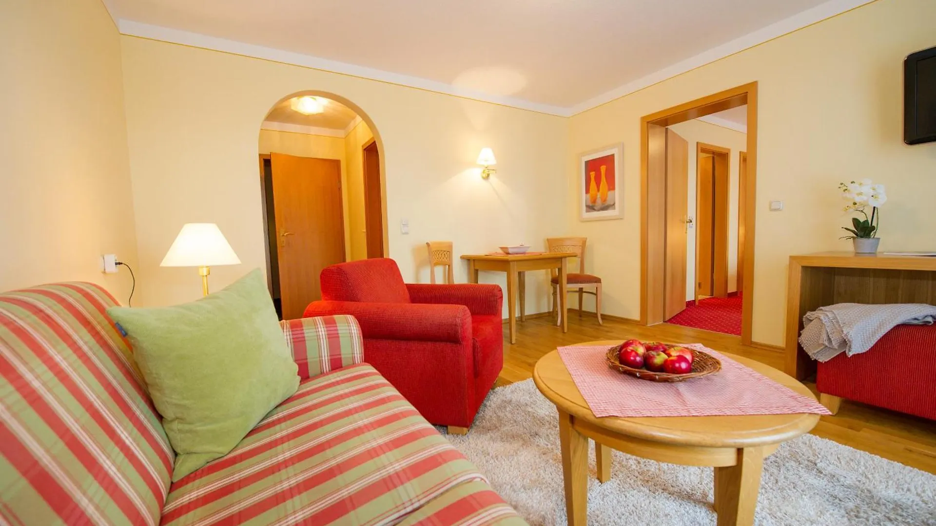 Hotel Sankt Leonhard - Dein Wohlfuehlort Zum Loslassen Und Kraftschoepfen Bad Birnbach 3*,