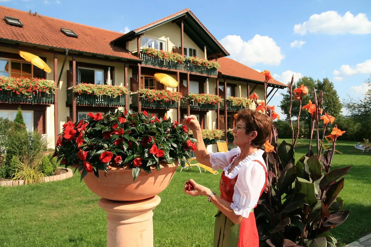 Hotel Sankt Leonhard - Dein Wohlfuehlort Zum Loslassen Und Kraftschoepfen Bad Birnbach