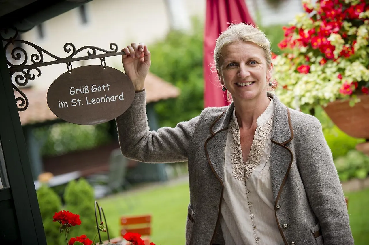 Hotel Sankt Leonhard - Dein Wohlfuehlort Zum Loslassen Und Kraftschoepfen Bad Birnbach 3*,  Germany