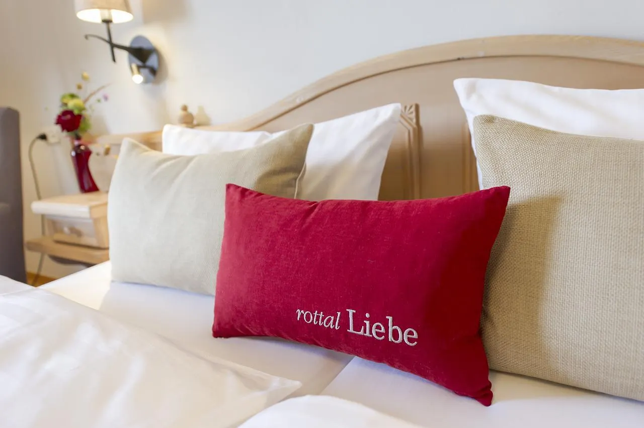 Hotel St. Leonhard Garni Bad Birnbach